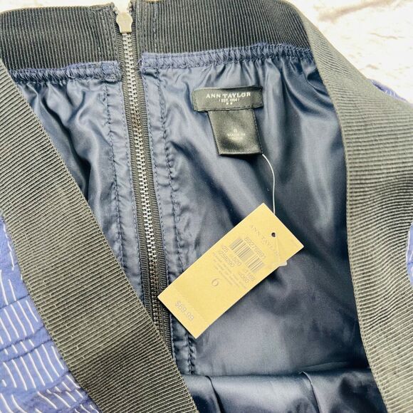 Ann Taylor Floral A-Line Mini Skirt w/ Exposed Zipper‎ Size 6 Dark Blue Stretch - Picture 3 of 8